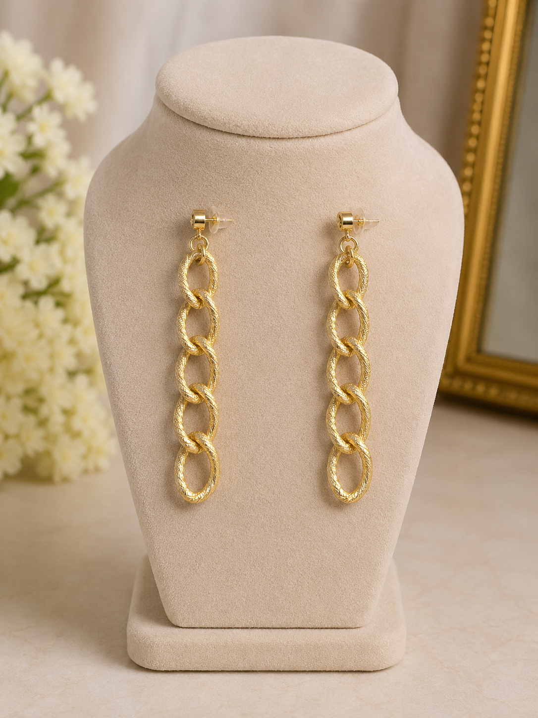 Golden Link Statement Earrings ✨